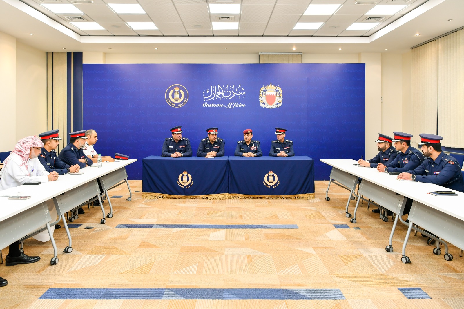 المفتش العام بوزارة الداخلية يتفقد إدارات شئون الجمارك<